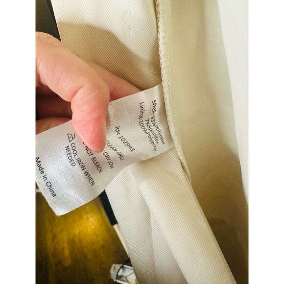 MARINA MOSCONE COLLECTIVE White Twill V-Neck Sleeveless Jumpsuit Size 2 - Picture 15 of 15